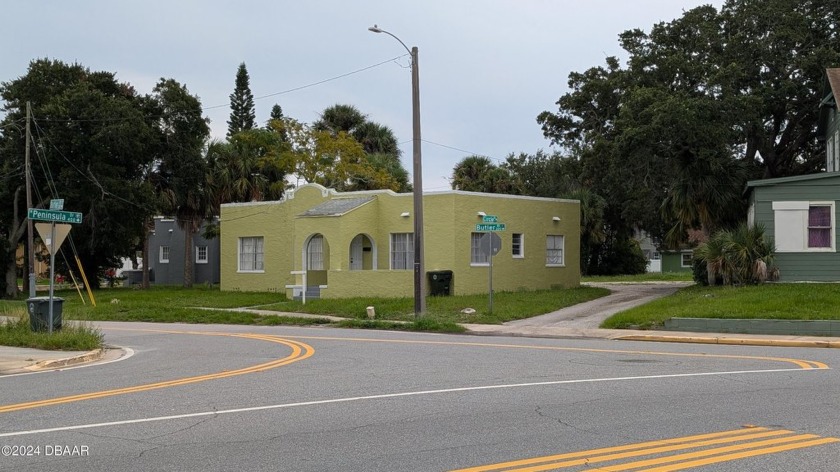 We're pleased to offer a collection of 40+ Single-Family Homes - Beach Home for sale in Daytona Beach, Florida on Beachhouse.com