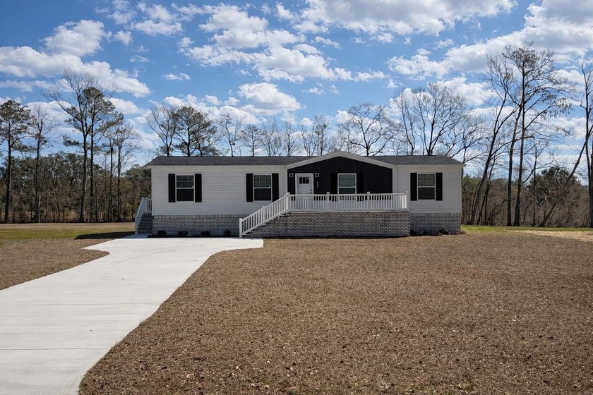Welcome to this beautiful, brand-new manufactured home featuring - Beach Home for sale in Longs, South Carolina on Beachhouse.com