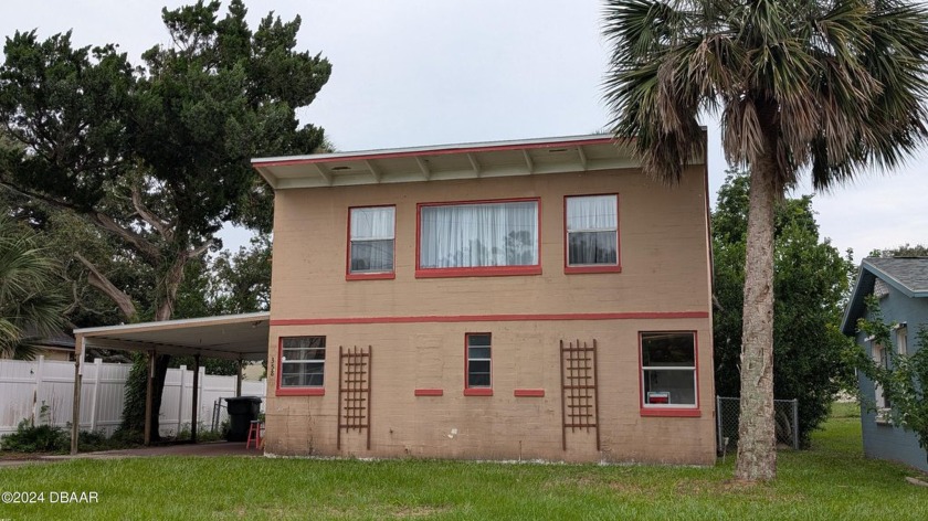 We're pleased to offer a collection of 40+ Single-Family Homes - Beach Home for sale in Daytona Beach, Florida on Beachhouse.com