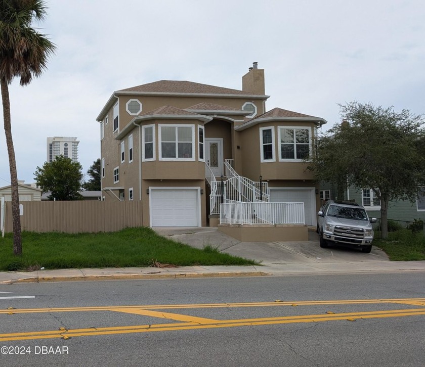 We're pleased to offer a collection of 40+ Single-Family Homes - Beach Home for sale in Daytona Beach, Florida on Beachhouse.com