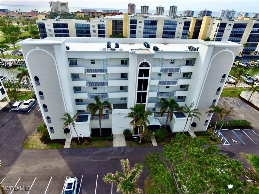 Welcome to this beautifully updated CORNER condo in the - Beach Condo for sale in Fort Myers Beach, Florida on Beachhouse.com