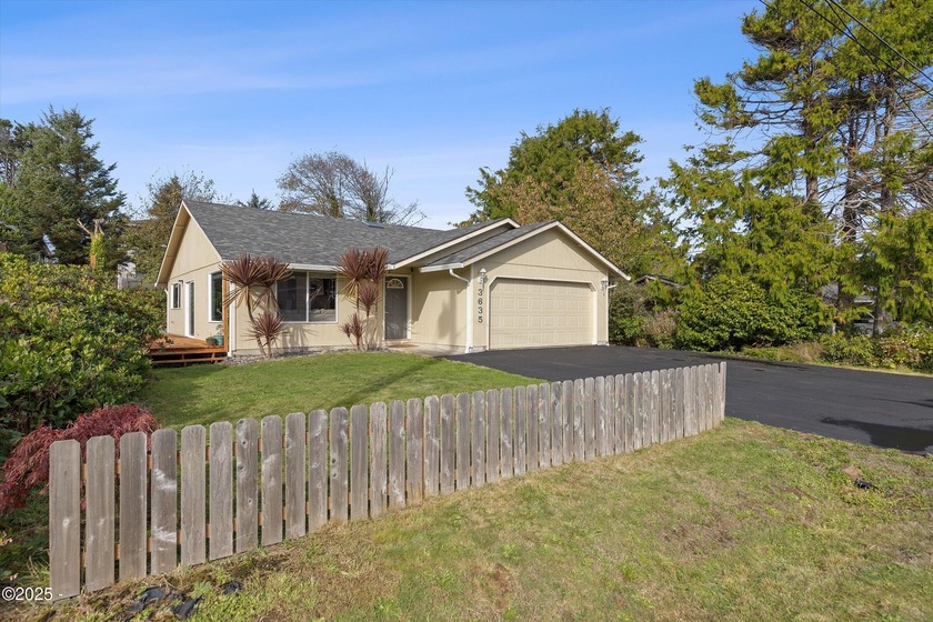 SERENE LIVING on the unrivaled Oregon Coast in this fully - Beach Home for sale in Depoe Bay, Oregon on Beachhouse.com