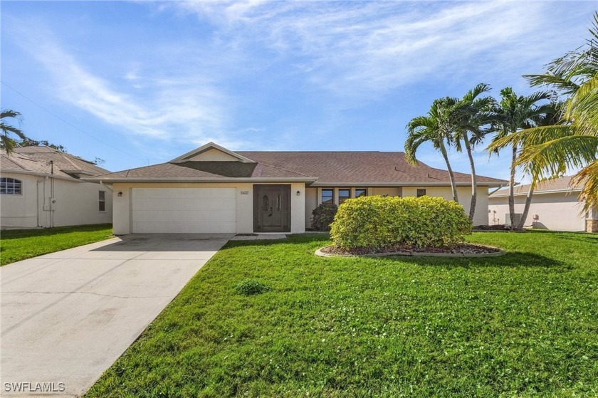 Welcome to 1422 SE 32nd Street, a beautiful waterfront property - Beach Home for sale in Cape Coral, Florida on Beachhouse.com