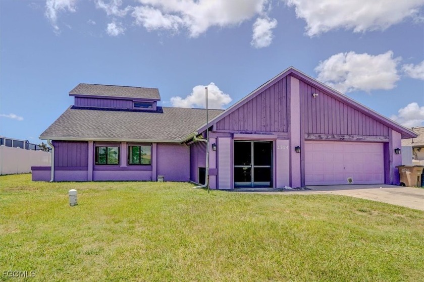 Priced Below Market Value for Quick Sale! Welcome to this - Beach Home for sale in Cape Coral, Florida on Beachhouse.com