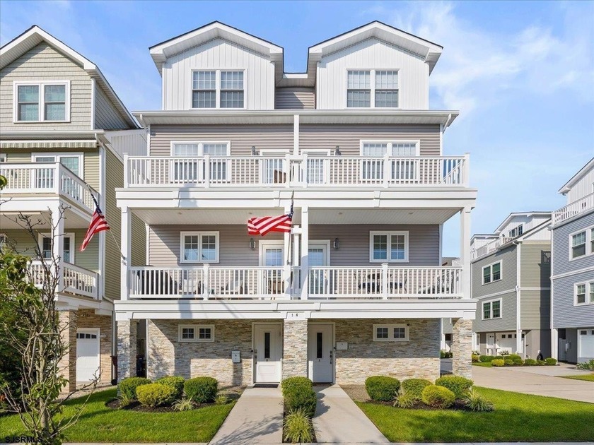 CUSTOM BUILT LUXURY TOWNHOME JUST TWO BLOCKS FROM THE BEACH & - Beach Townhome/Townhouse for sale in Ventnor, New Jersey on Beachhouse.com