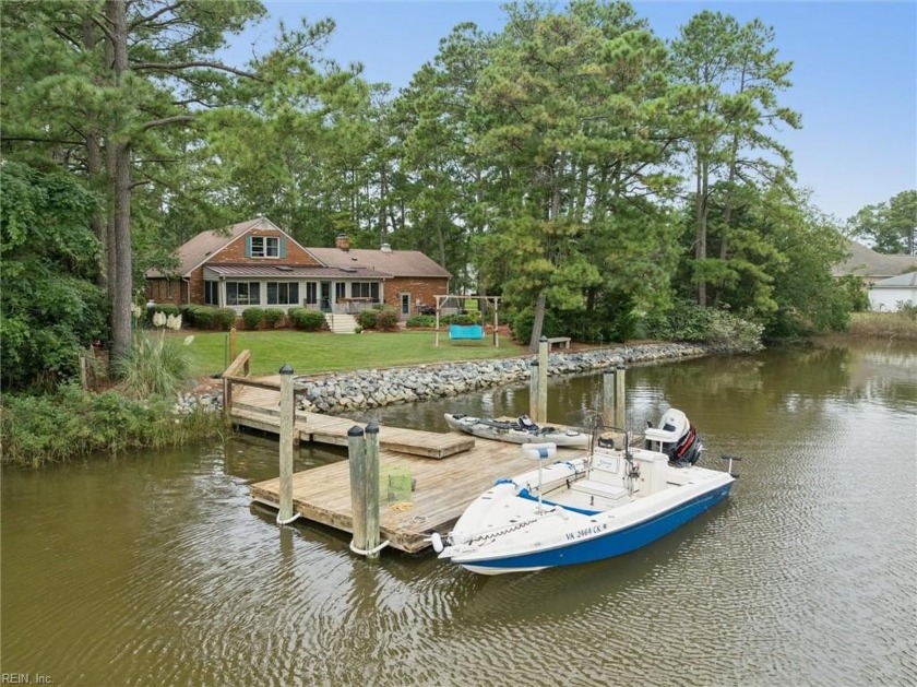 Play where you live-well maintained, low-maintenance brick home - Beach Home for sale in Poquoson, Virginia on Beachhouse.com