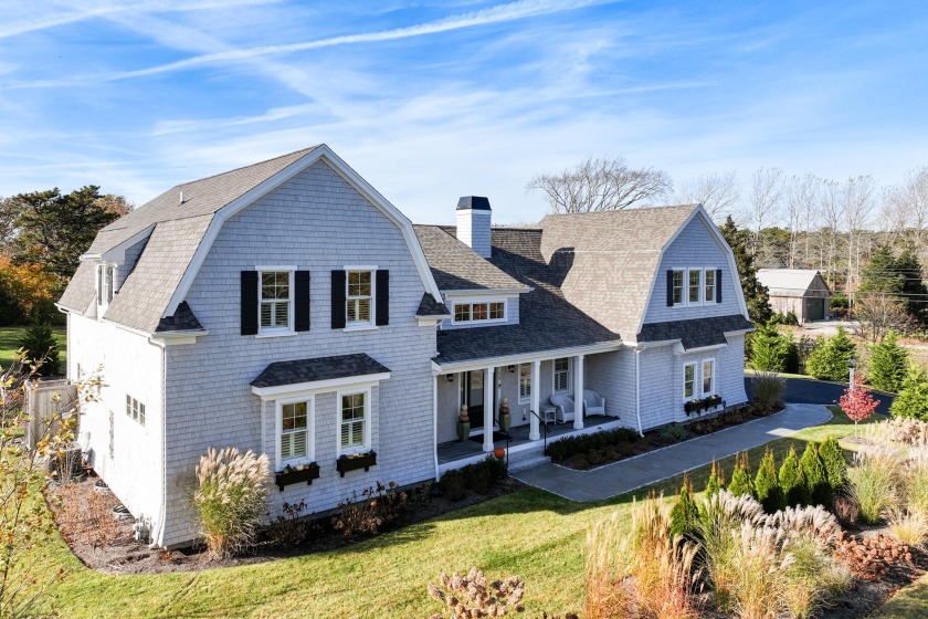 This Nantucket-style Gambrel presents sophistication situated - Beach Home for sale in South Chatham, Massachusetts on Beachhouse.com