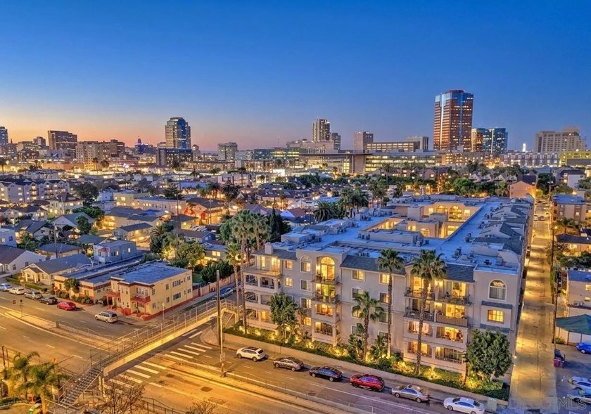 Welcome to coastal living in the heart of Long Beach. This - Beach Condo for sale in Long Beach, California on Beachhouse.com