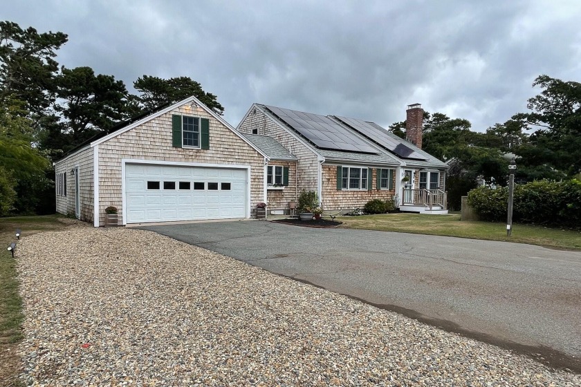 Size, location and Pool!  Great house for year round folks - Beach Home for sale in Harwich, Massachusetts on Beachhouse.com