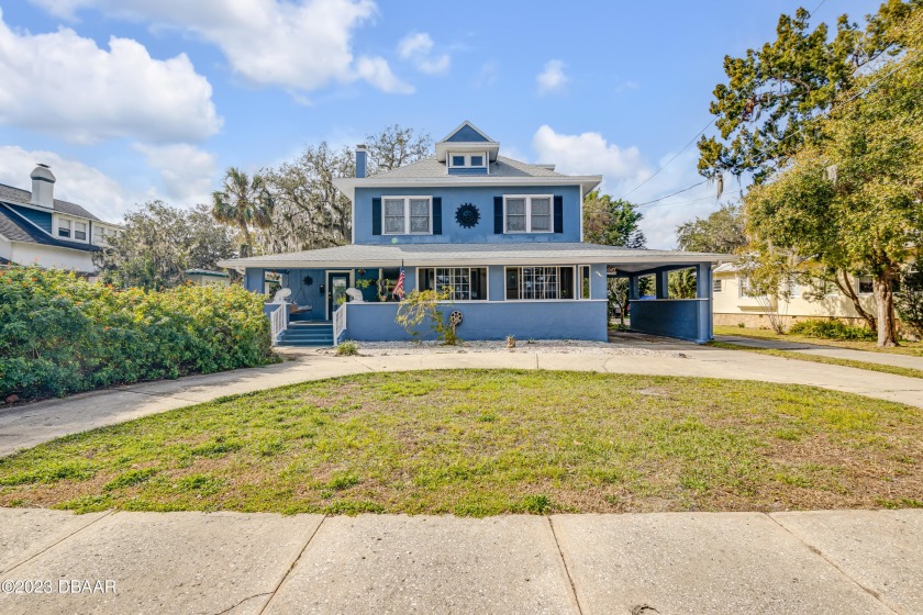 This elegant home features a circular drive to access this home - Beach Home for sale in New Smyrna Beach, Florida on Beachhouse.com