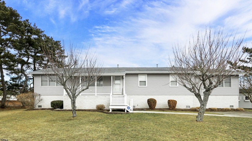 Costal Elegance. Welcome to this beautifully appointed 5 bedroom - Beach Home for sale in Brigantine, New Jersey on Beachhouse.com