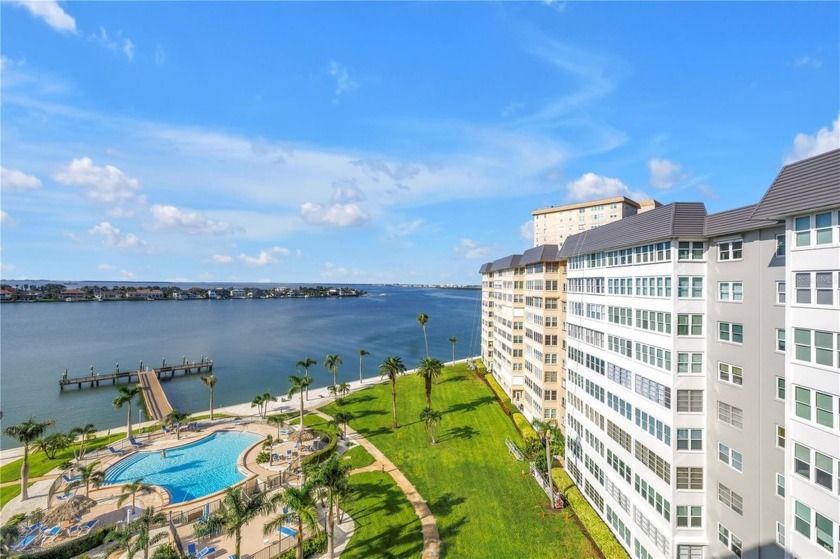 Welcome to paradise! This END UNIT with sweeping views of the - Beach Condo for sale in St. Petersburg, Florida on Beachhouse.com
