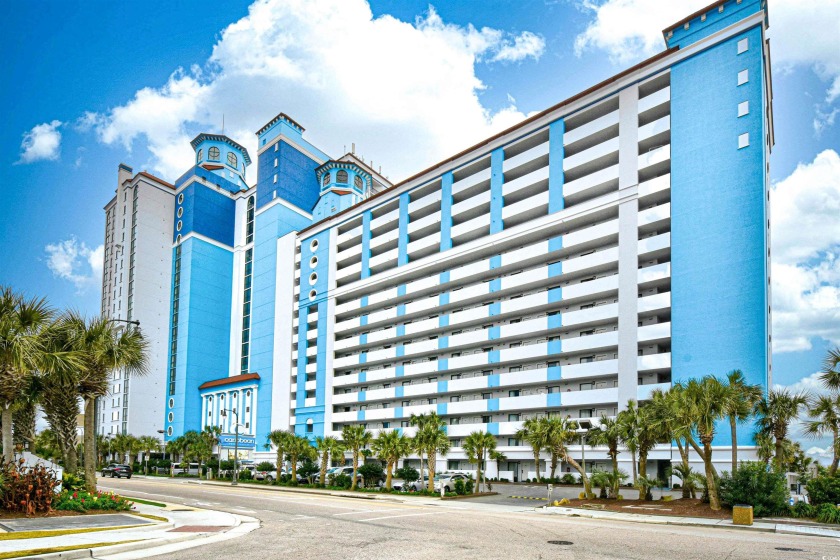 Welcome to this 2 bedroom 2 bathroom condo with an incredible - Beach Condo for sale in Myrtle Beach, South Carolina on Beachhouse.com
