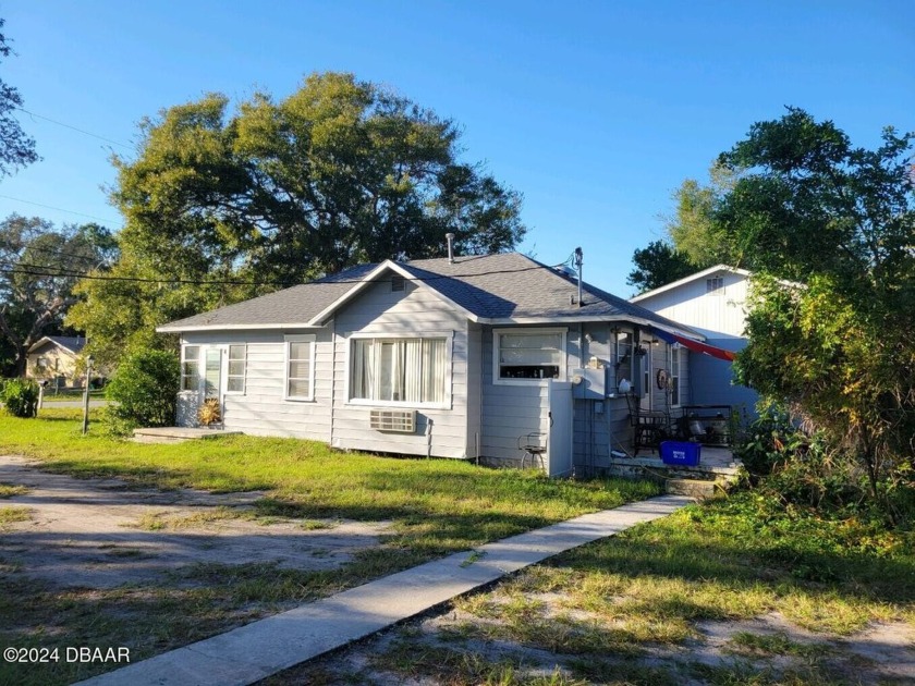 Home on 1.14 ACRES  INVESTOR / BUILDER OPPORTUNITY ''SELLER - Beach Home for sale in New Smyrna Beach, Florida on Beachhouse.com