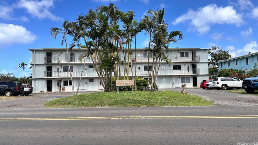 Discover the charm of Mokuleia Surf! This ground floor condo is - Beach Condo for sale in Waialua, Hawaii on Beachhouse.com
