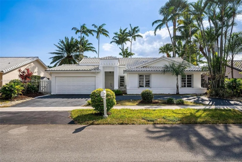 Welcome to this tastefully updated Snapper Creek canal-front - Beach Home for sale in Miami, Florida on Beachhouse.com