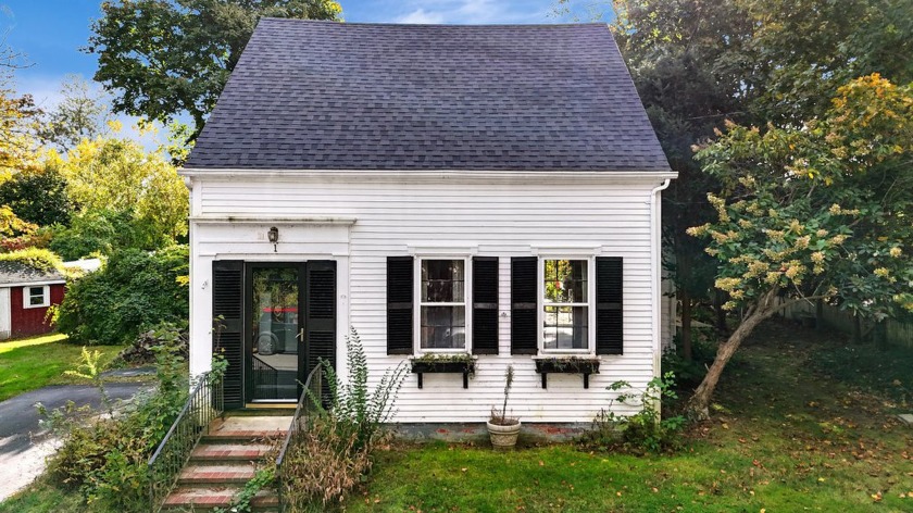 Loads of curb appeal with this c. 1840 Greek Revival home - Beach Home for sale in Sandwich, Massachusetts on Beachhouse.com