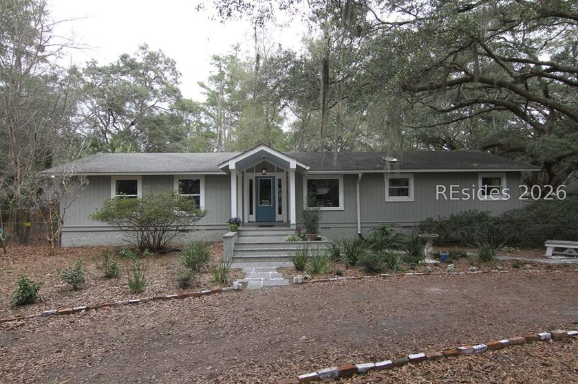 Imagine living in the beautiful town of Bluffton, a peaceful - Beach Home for sale in Bluffton, South Carolina on Beachhouse.com