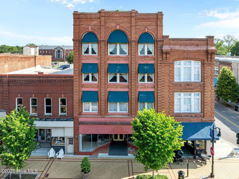 PRIME location and space GALORE to make your visions a reality! - Beach Lot for sale in Washington, North Carolina on Beachhouse.com