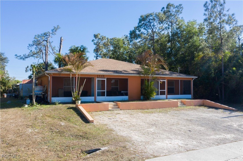 Great opportunity in a prime Lehigh Acres location! A versatile - Beach Home for sale in Lehigh Acres, Florida on Beachhouse.com