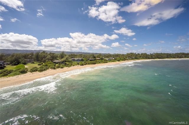 The purchase price includes a 4,052 square foot vacant lot with - Beach Home for sale in Kahuku, Hawaii on Beachhouse.com