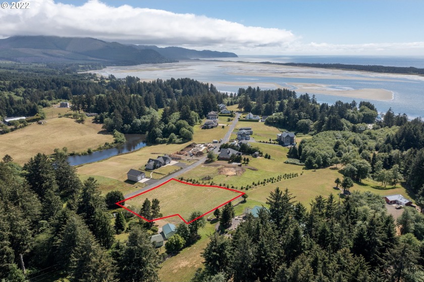 Gently sloping 1.13 acre lot located in the upscale Meadowood - Beach Lot for sale in Netarts, Oregon on Beachhouse.com