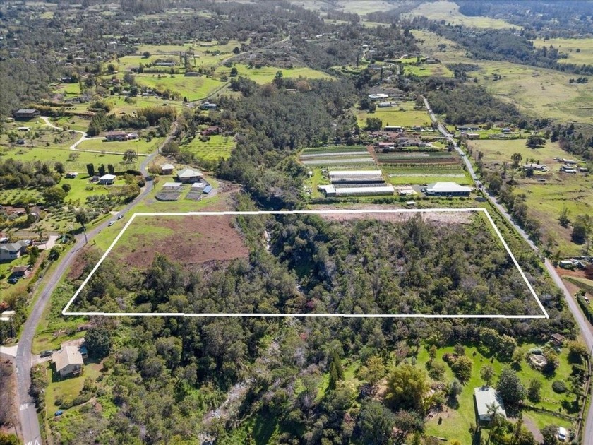 Located in the beautiful region of Kula on the island of Maui - Beach Acreage for sale in Kula, Hawaii on Beachhouse.com