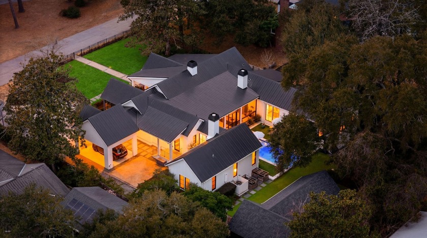 Designed and built as the personal residence of a local interior - Beach Home for sale in Mount Pleasant, South Carolina on Beachhouse.com