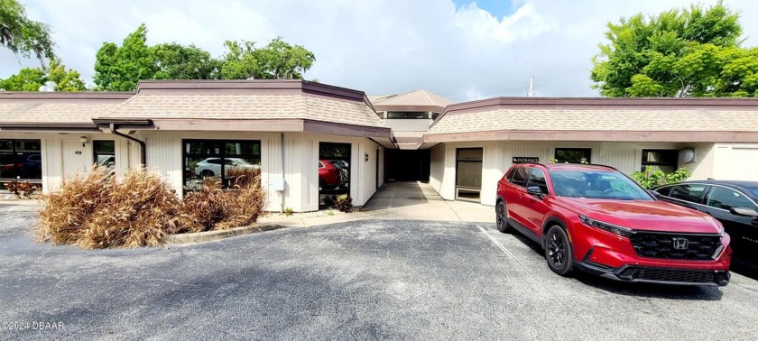 Presenting a prime medical/office suite for sale, nestled in the - Beach Commercial for sale in Ormond Beach, Florida on Beachhouse.com