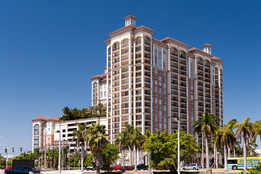 Great downtown West Palm Beach building with first class - Beach Condo for sale in West Palm Beach, Florida on Beachhouse.com