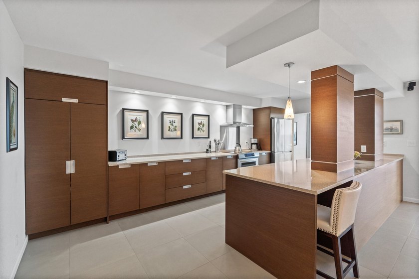 Exceptional designer-built and decorated 2BR/2BA residence at - Beach Condo for sale in Fort Lauderdale, Florida on Beachhouse.com