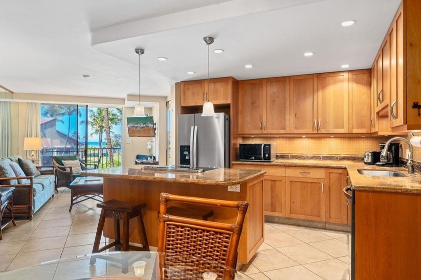 An elegant beachfront condo. Priced to sell!  Massive renovation - Beach Condo for sale in Kihei, Hawaii on Beachhouse.com