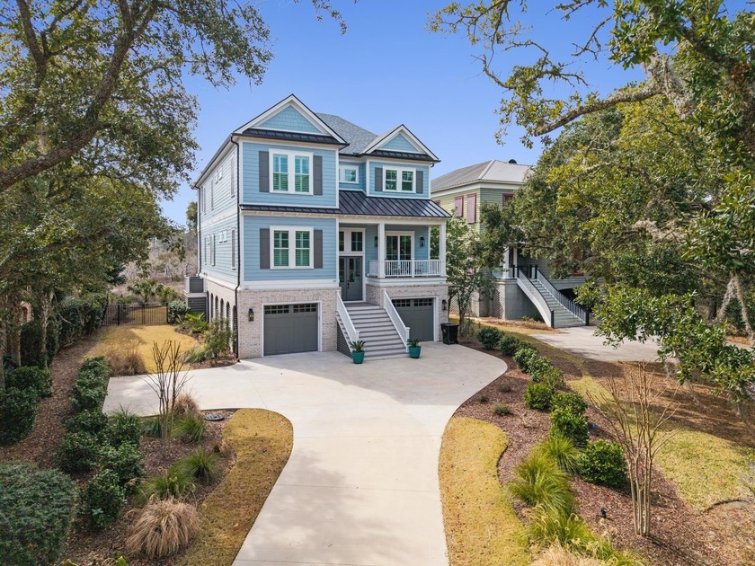 An exceptional creekfront offering in the coveted Colony Pointe - Beach Home for sale in Georgetown, South Carolina on Beachhouse.com