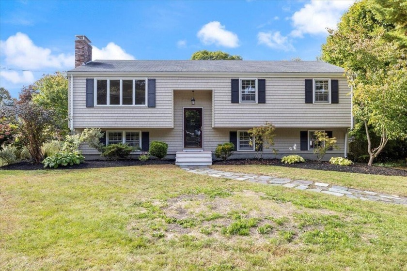 MOVE-IN-READY!
Welcome to this charming 3+ bedroom, 2 bathroom - Beach Home for sale in Cape Elizabeth, Maine on Beachhouse.com