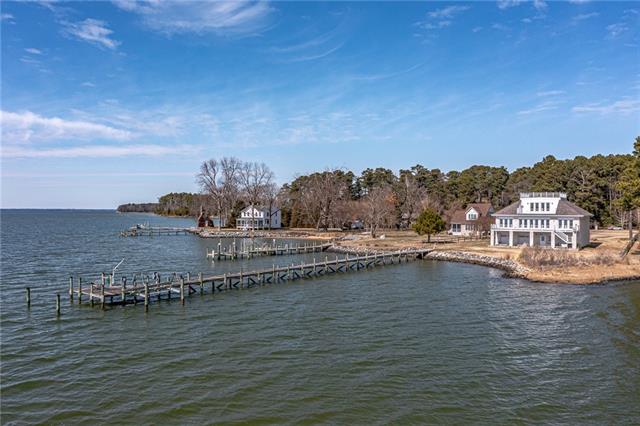Beautiful sunrise and sunsets!  Direct quick access to Bay - Beach Home for sale in Lancaster, Virginia on Beachhouse.com