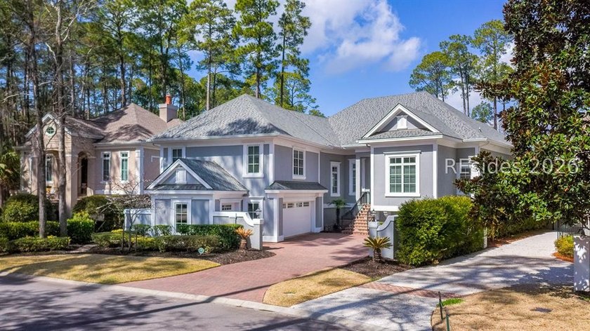 Located in the heart of Wexford, 3 Roxbury Circle offers the - Beach Home for sale in Hilton Head Island, South Carolina on Beachhouse.com