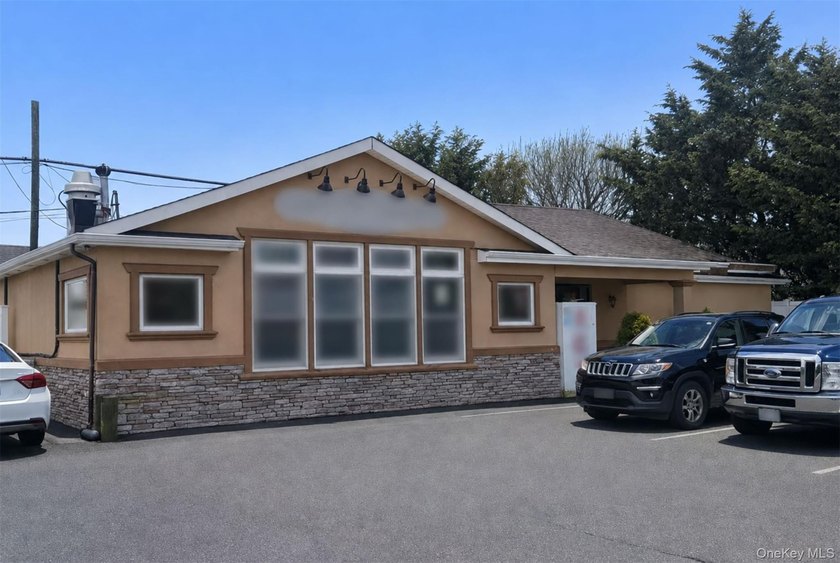 Prime Long Island location in a highly desirable coastal - Beach Commercial for sale in Atlantic Beach, New York on Beachhouse.com