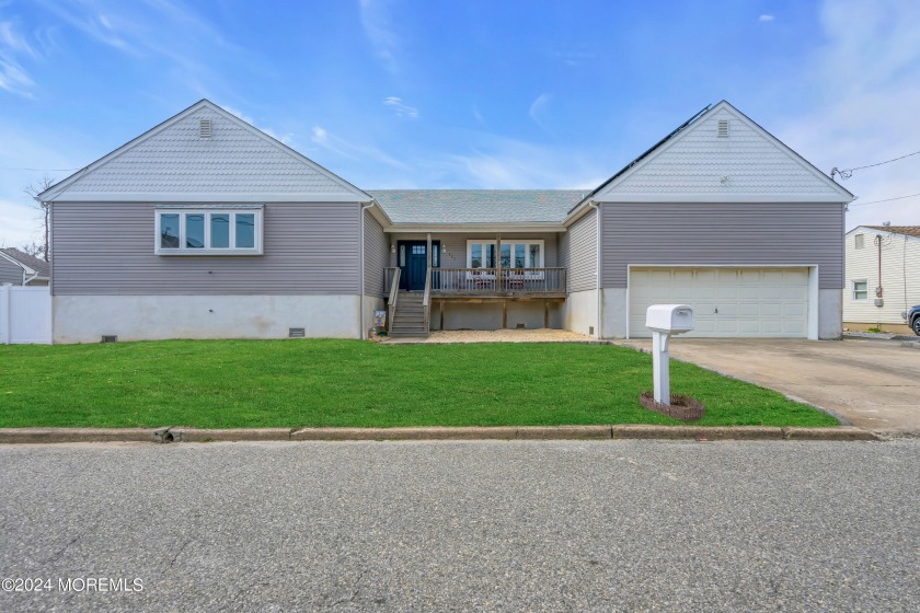 Spacious Waterfront Ranch  with 3 Bedrooms and 2.5 baths , 2 car - Beach Home for sale in Forked River, New Jersey on Beachhouse.com