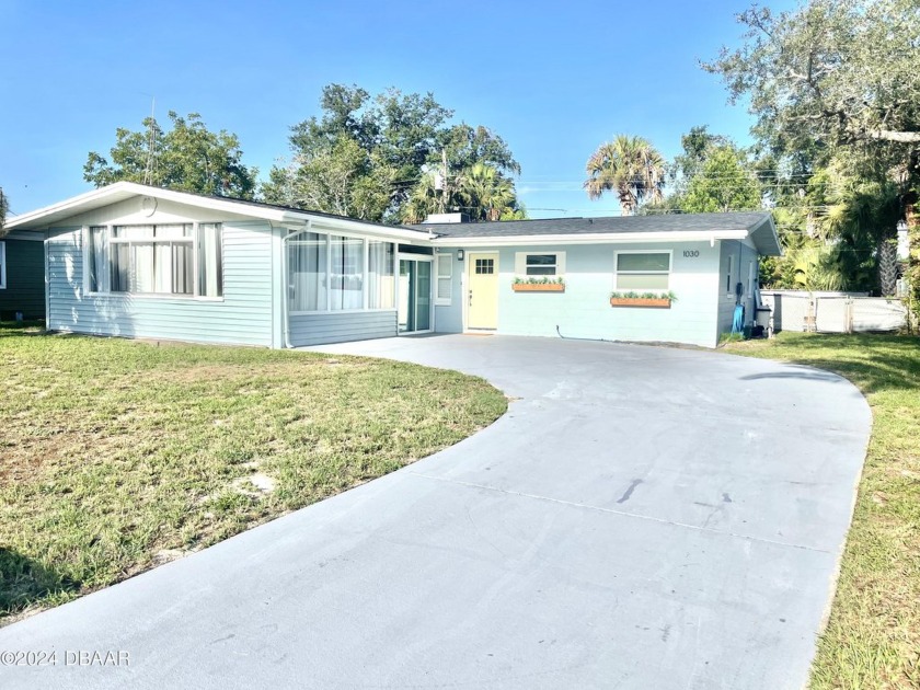 Don't miss this Fantastic 4 bedroom POOL home. This home has - Beach Home for sale in Daytona Beach, Florida on Beachhouse.com