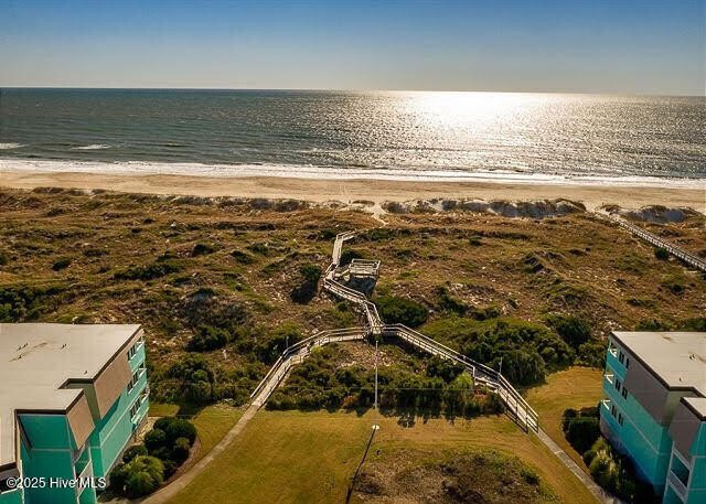 Wonderful first floor unit in great location with inviting views - Beach Condo for sale in Atlantic Beach, North Carolina on Beachhouse.com