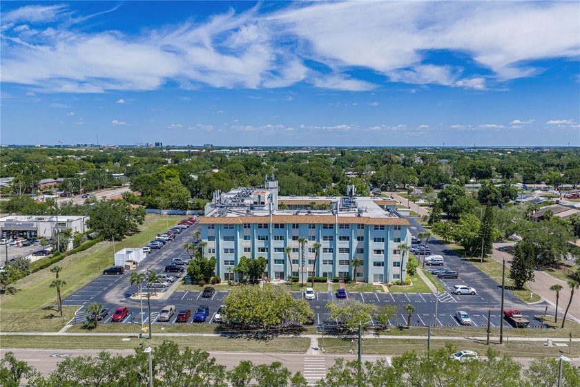 Discover the perfect blend of style, comfort, and convenience in - Beach Condo for sale in St. Petersburg, Florida on Beachhouse.com