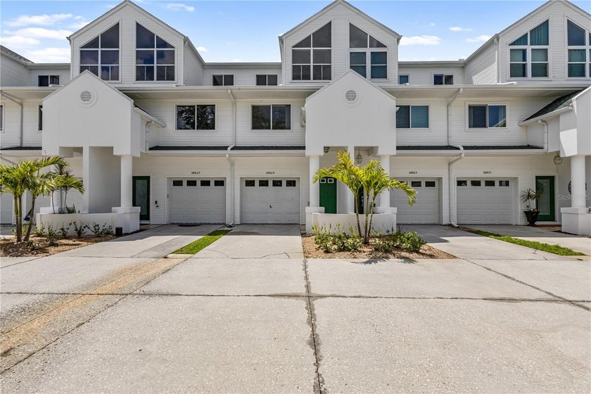 Seller offering up to $5000 in concessions! Welcome to your - Beach Condo for sale in Seminole, Florida on Beachhouse.com