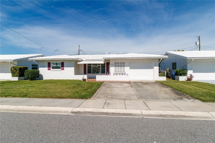 BETTER BE QUICK TO THIS ABSOLUTELY TURN KEY HOME IN THE ACTIVE - Beach Home for sale in Pinellas Park, Florida on Beachhouse.com