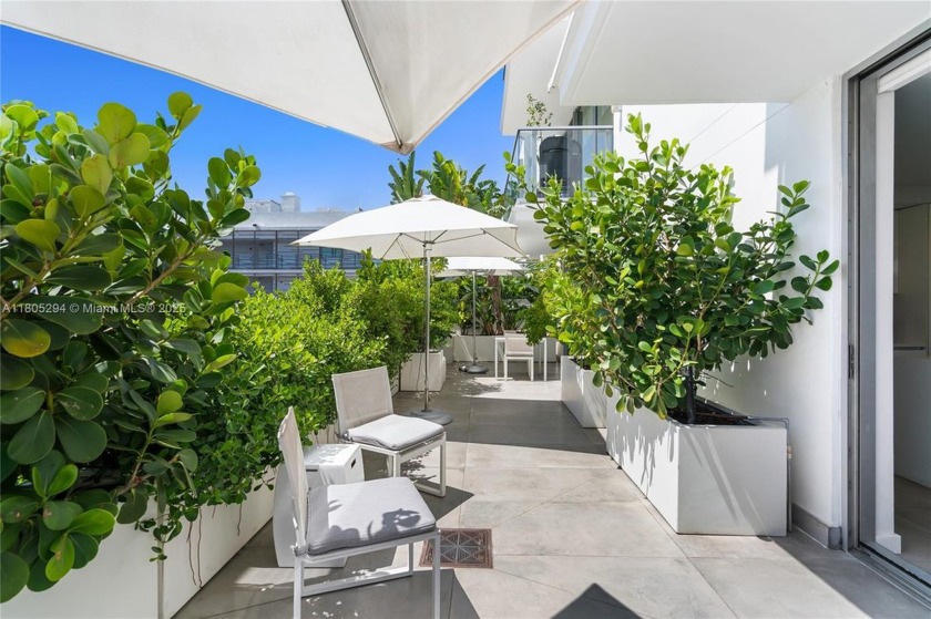 Experience elevated living at its finest in this exquisite condo - Beach Condo for sale in Miami Beach, Florida on Beachhouse.com