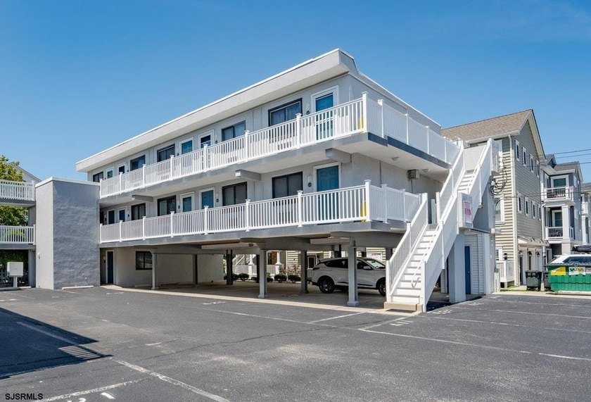 Year round living, pet friendly and rent as you wish! It doesn't - Beach Condo for sale in Ocean City, New Jersey on Beachhouse.com