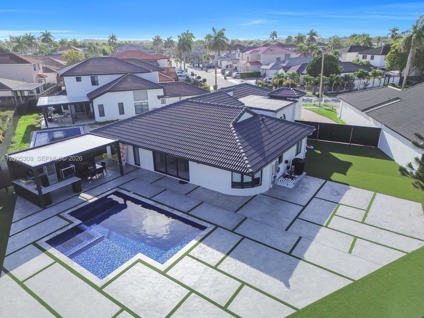 Exceptional 6-bedroom, 4-bathroom home offering more living - Beach Home for sale in Miami, Florida on Beachhouse.com