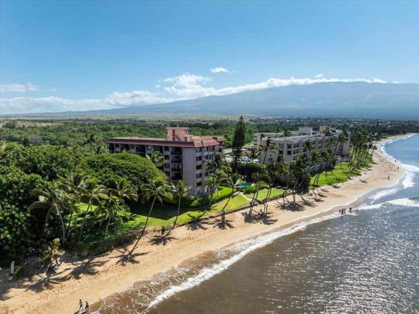 Welcome to Kealia 607! This top floor beachfront unit is located - Beach Condo for sale in Kihei, Hawaii on Beachhouse.com