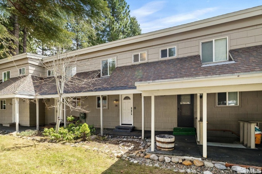 Beautifully remodeled and fully furnished 2-bedroom, 1.5-bath - Beach Condo for sale in Incline Village, Nevada on Beachhouse.com