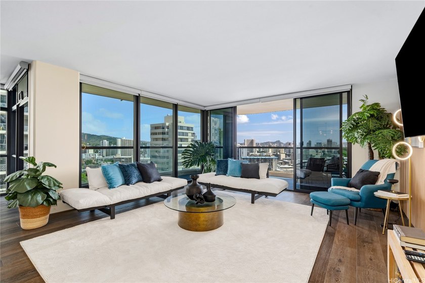 Be the 1st to see this stunning 3 bedrm 2bath 1,512 sf home in - Beach Condo for sale in Honolulu, Hawaii on Beachhouse.com