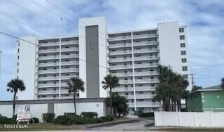 ABSOLUTELY STUNNING! THIS RECENTLY RENOVATED CONDO IS DIRECTLY - Beach Condo for sale in Ormond Beach, Florida on Beachhouse.com